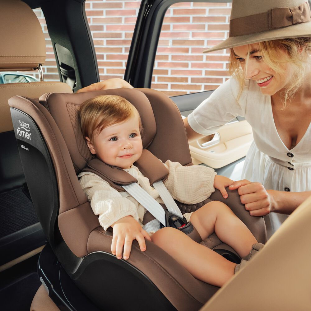 Bakåtvända bilbarnstolar